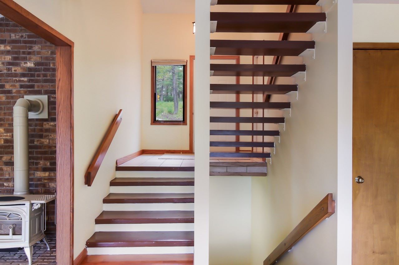 121 Rasho Road Traverse City, MI 49696 - Photo 14 of 56 1861764-13.JPG