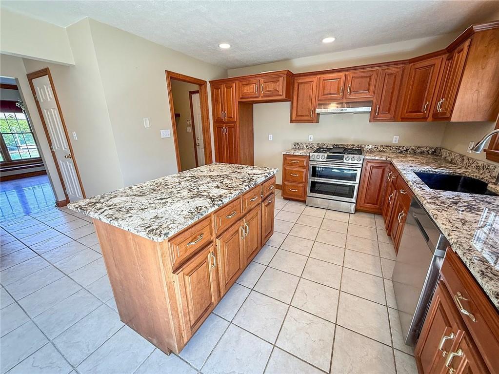 213 Seminole Trail Butler, PA 16001 - Photo 11 of 48