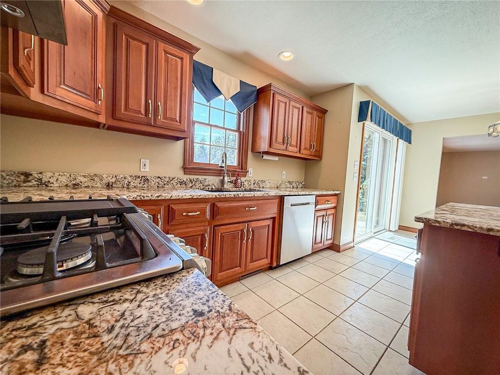 213 Seminole Trail Butler, PA 16001 - Photo 12 of 48