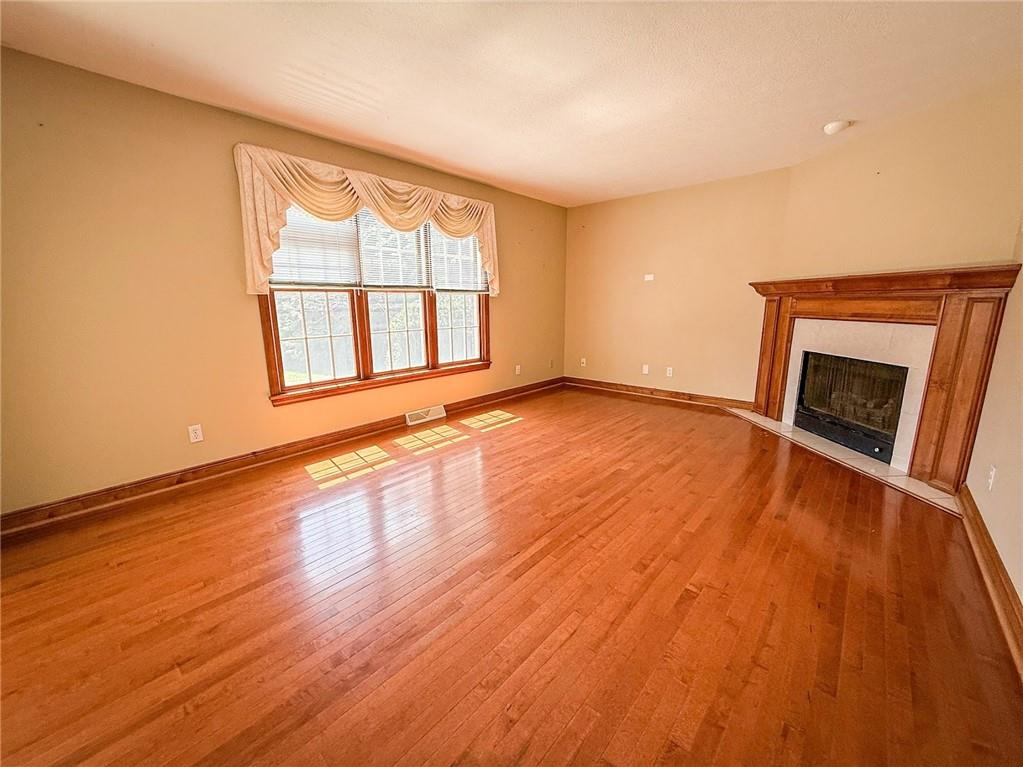 213 Seminole Trail Butler, PA 16001 - Photo 5 of 48