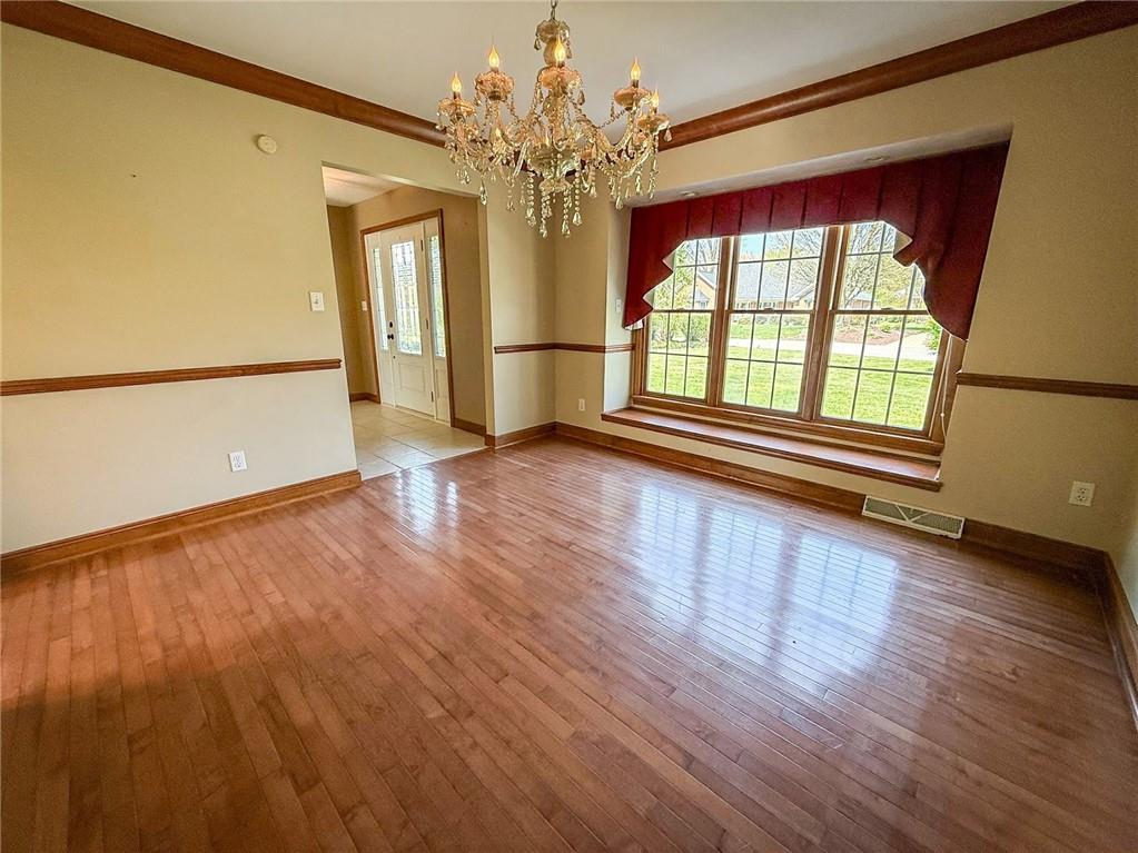 213 Seminole Trail Butler, PA 16001 - Photo 7 of 48