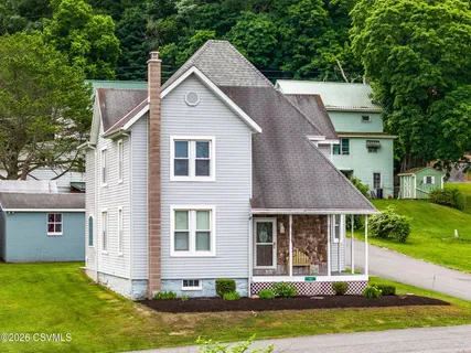 $250,000 | 182 Reading Avenue, Herndon, PA 17830