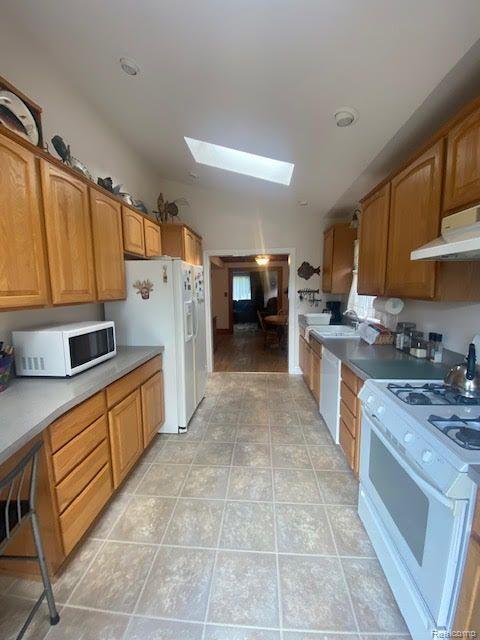 2189 Princeton Road Berkley, MI 48072 - Photo 9 of 39