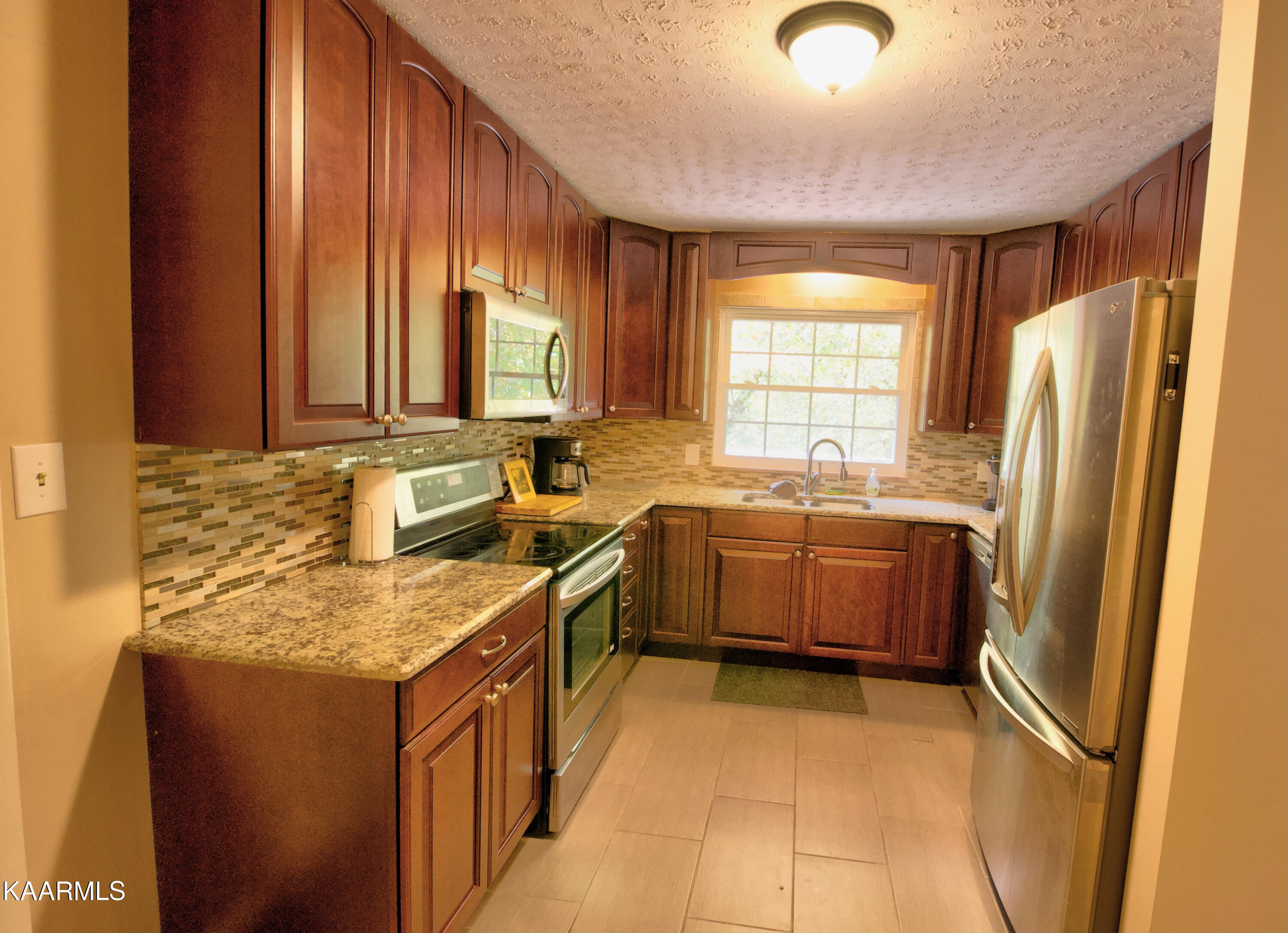 8405 Heiskell Road Powell, TN 37849 - Photo 3 of 12 Kitchen