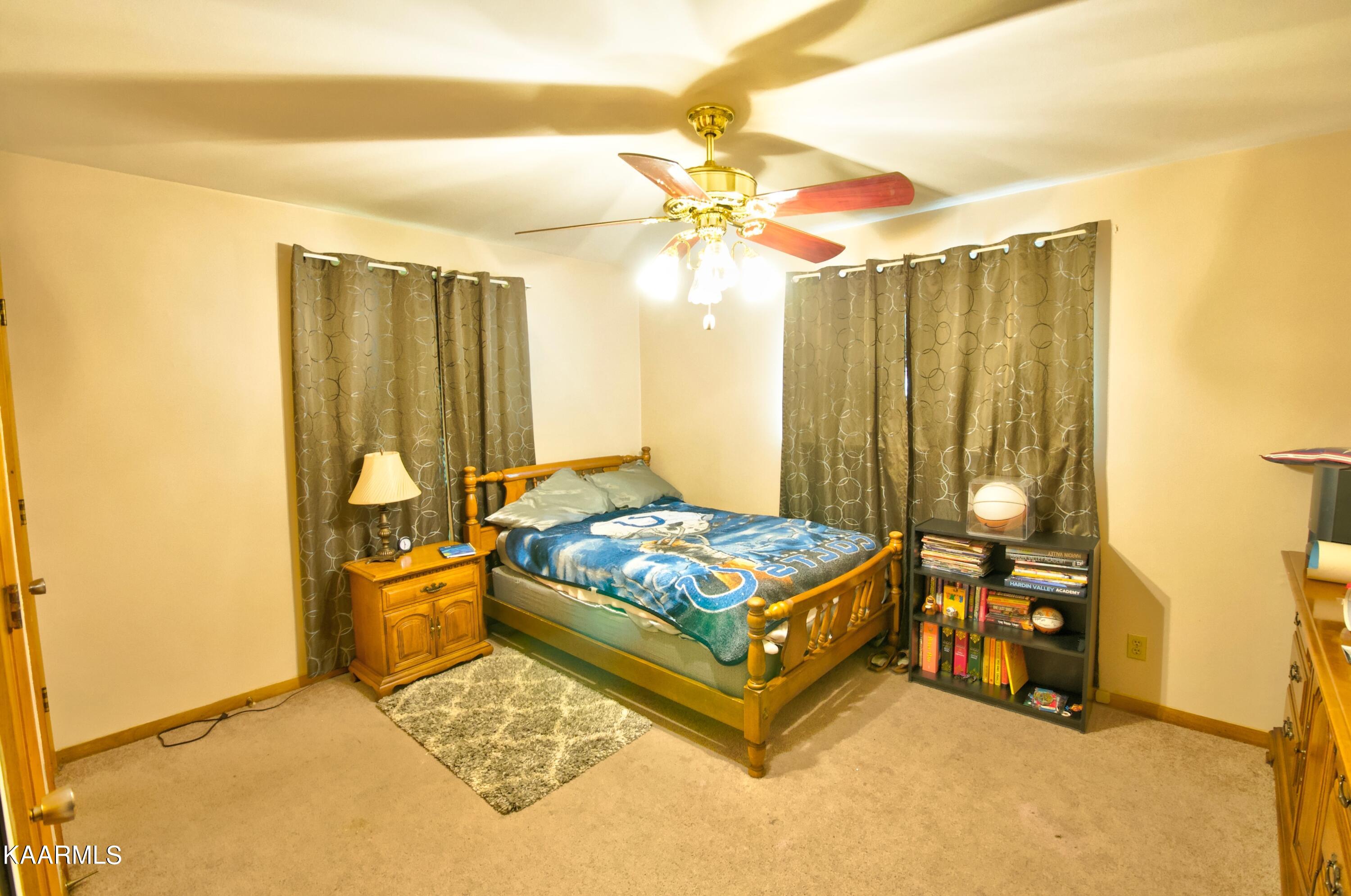 8405 Heiskell Road Powell, TN 37849 - Photo 7 of 12 Primary Bedroom