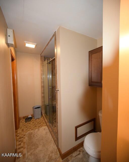 8405 Heiskell Road Powell, TN 37849 - Photo 10 of 12 Bathroom 2