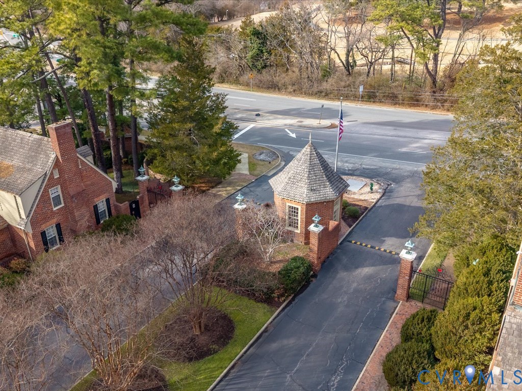 6161 River Road, Unit 36 Richmond, VA 23226 - Photo 34 of 37 Private, gated community with 24/7 security