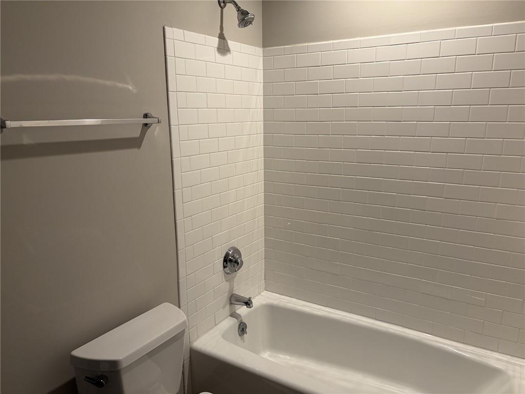 620 Glen Iris Drive Northeast, Unit 207 Atlanta, GA 30308 - Photo 13 of 18