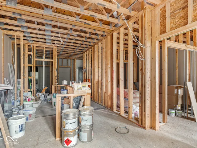 $400,000 | 319 East 16th Street, Unit 206, Indianapolis, IN 46202