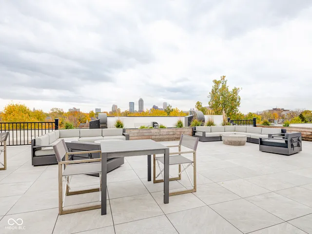 $400,000 | 319 East 16th Street, Unit 206, Indianapolis, IN 46202