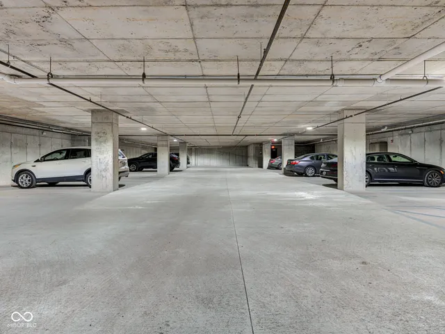 $400,000 | 319 East 16th Street, Unit 206, Indianapolis, IN 46202