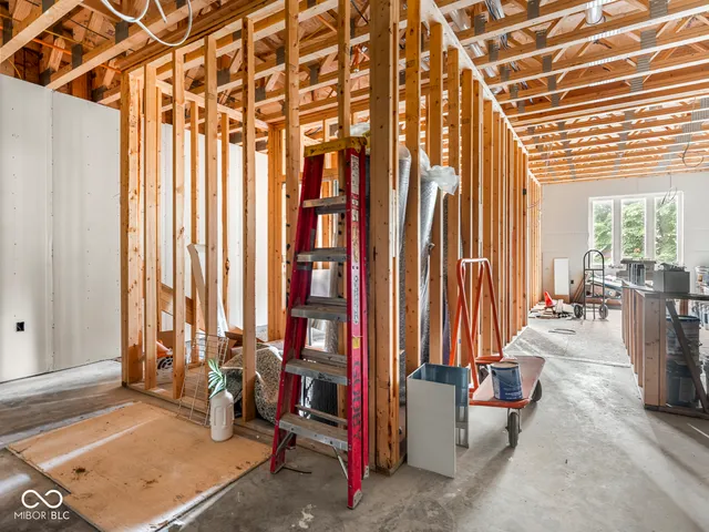 $400,000 | 319 East 16th Street, Unit 206, Indianapolis, IN 46202