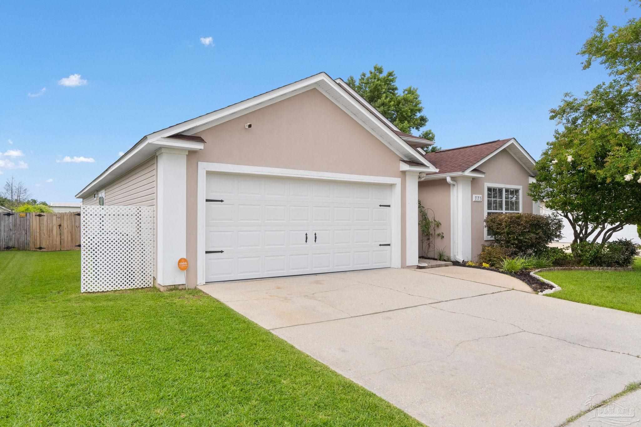 775 Hanley Downs Drive Cantonment, FL 32533 - Photo 2 of 35