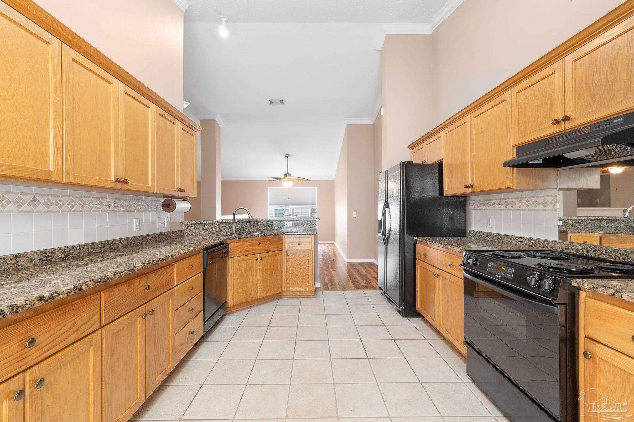 775 Hanley Downs Drive Cantonment, FL 32533 - Photo 9 of 35