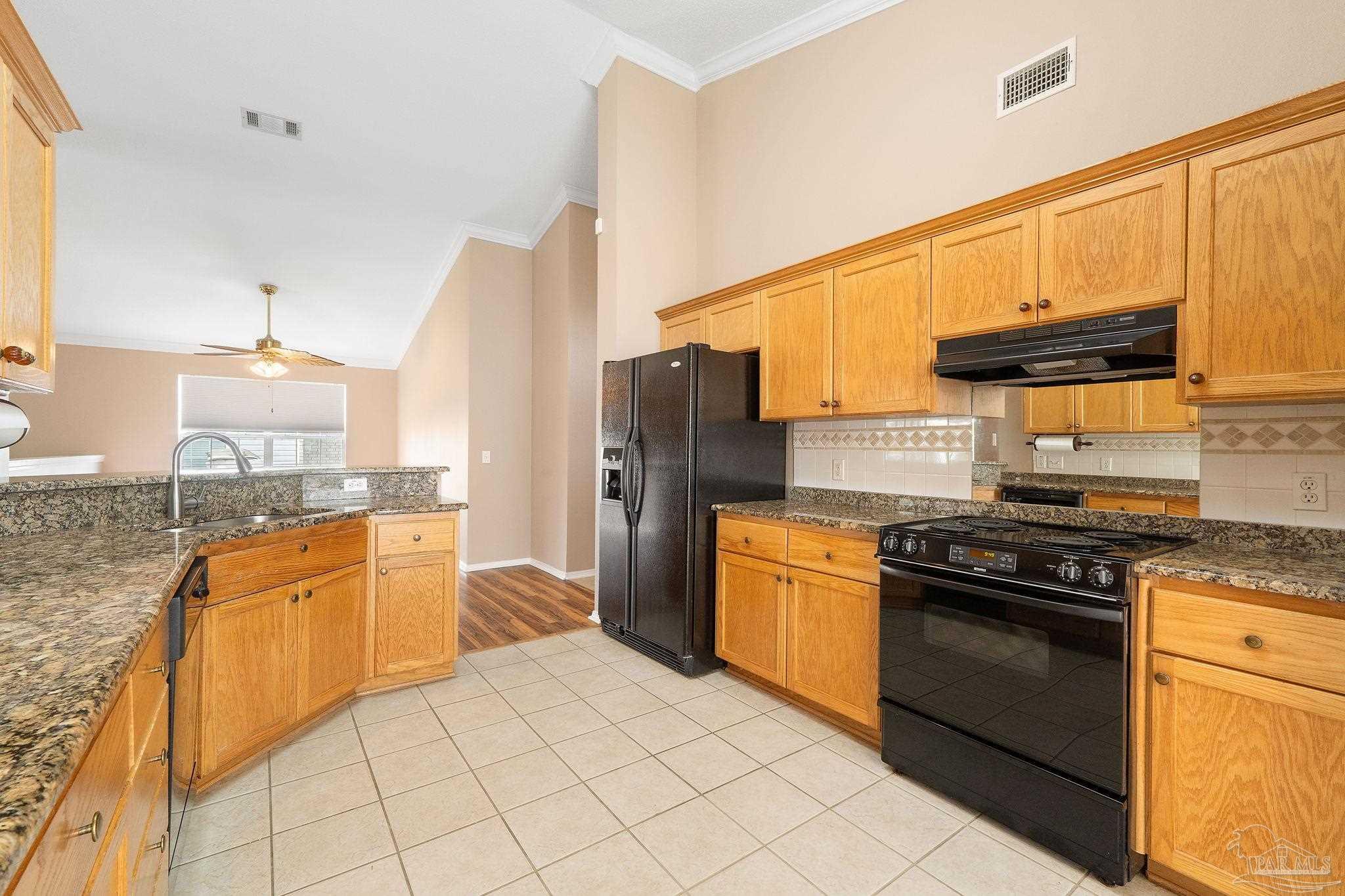 775 Hanley Downs Drive Cantonment, FL 32533 - Photo 10 of 35