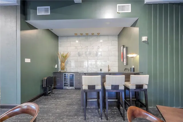 $239,900 | 4545 Wornall Road, Unit 1009, Kansas City, MO 64111