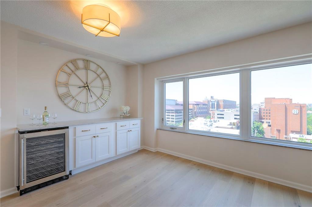 4545 Wornall Road, Unit 1009 Kansas City, MO 64111 - Photo 5 of 27