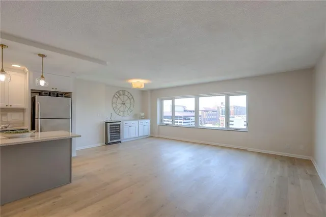 $239,900 | 4545 Wornall Road, Unit 1009, Kansas City, MO 64111