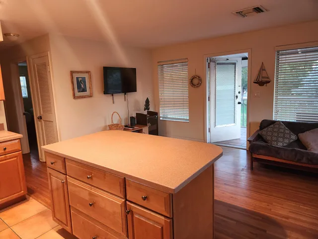 $3,750 | 27 Seaside Avenue, Key Largo, FL 33037