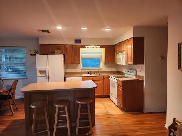 $3,750 | 27 Seaside Avenue, Key Largo, FL 33037