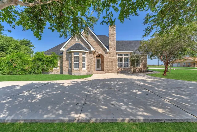 $1,600,000 | 3424 South Old Bastrop Highway, San Marcos, TX 78666