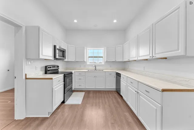 $1,600,000 | 3424 South Old Bastrop Highway, San Marcos, TX 78666