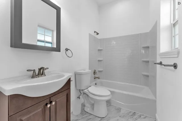 $1,600,000 | 3424 South Old Bastrop Highway, San Marcos, TX 78666