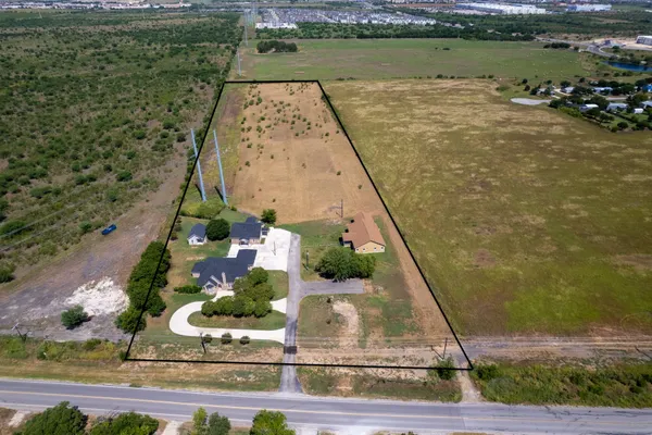 $1,550,000 | 3424 South Old Bastrop Highway, San Marcos, TX 78666