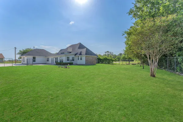$1,550,000 | 3424 South Old Bastrop Highway, San Marcos, TX 78666