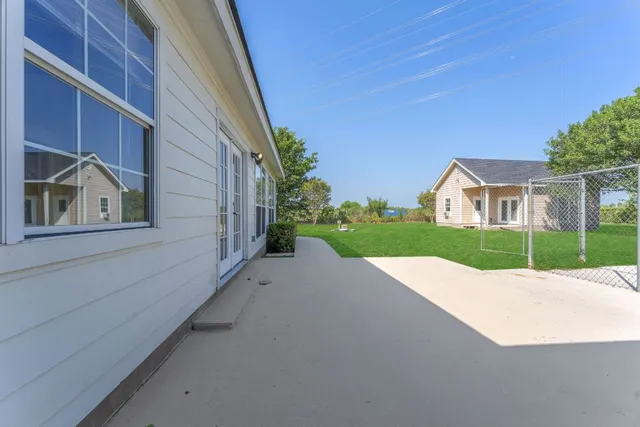 $1,600,000 | 3424 South Old Bastrop Highway, San Marcos, TX 78666