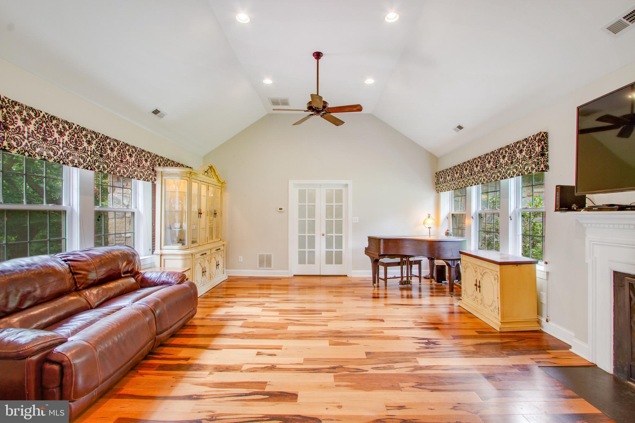 10 Irving Road Wallingford, PA 19086 - Photo 9 of 44 Gallery Image 9
