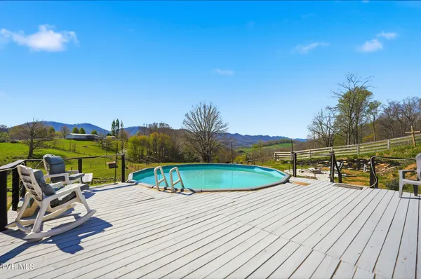 $299,999 | 38 Spring Ridge Court, Lebanon, VA 24266