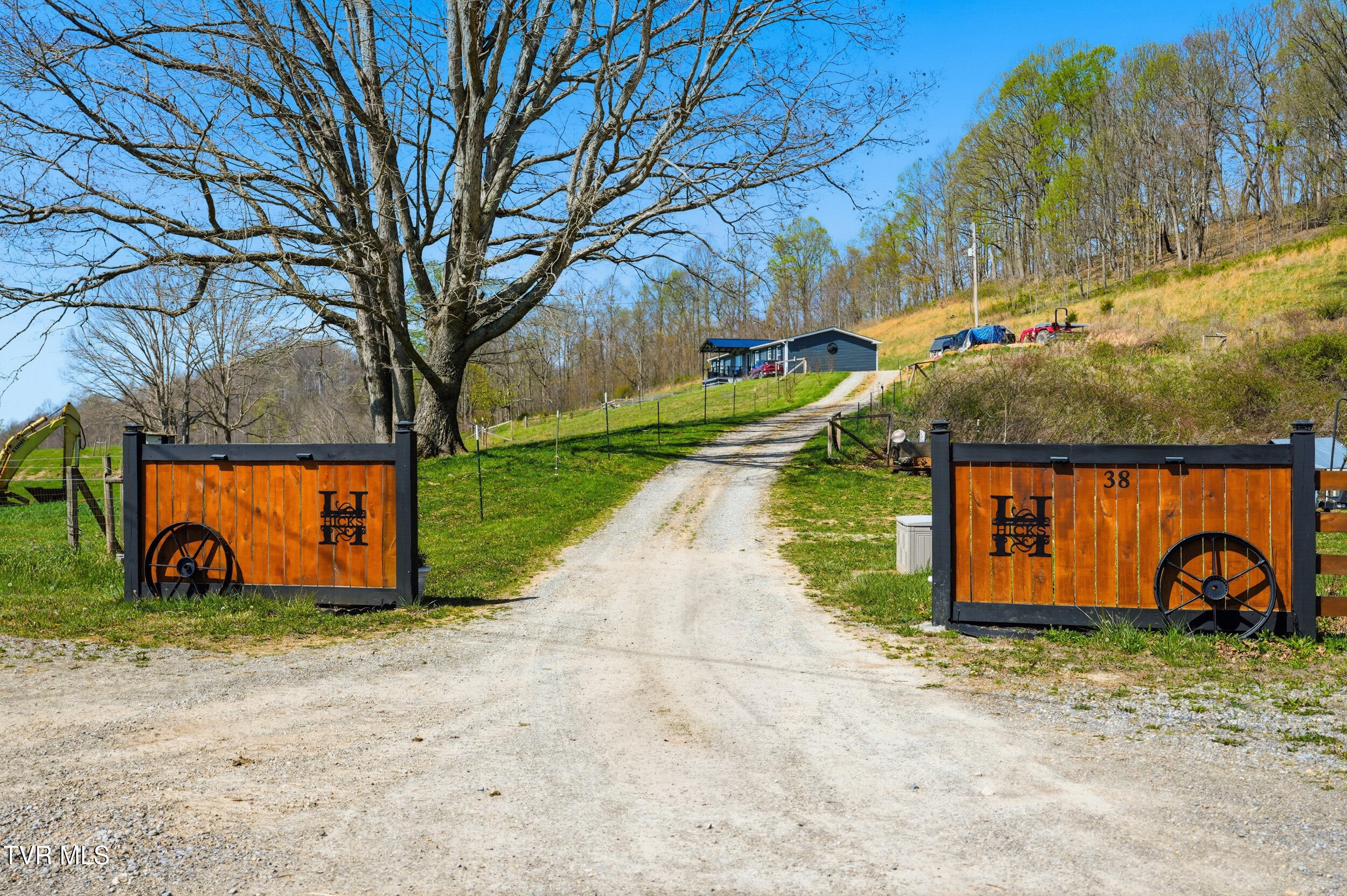 38 Spring Ridge Court Lebanon, VA 24266 - Photo 34 of 40 36_38 spring ridge ct-40