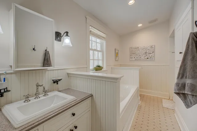 $575,000 | 360 3rd Street, Marine on St. Croix, MN 55047