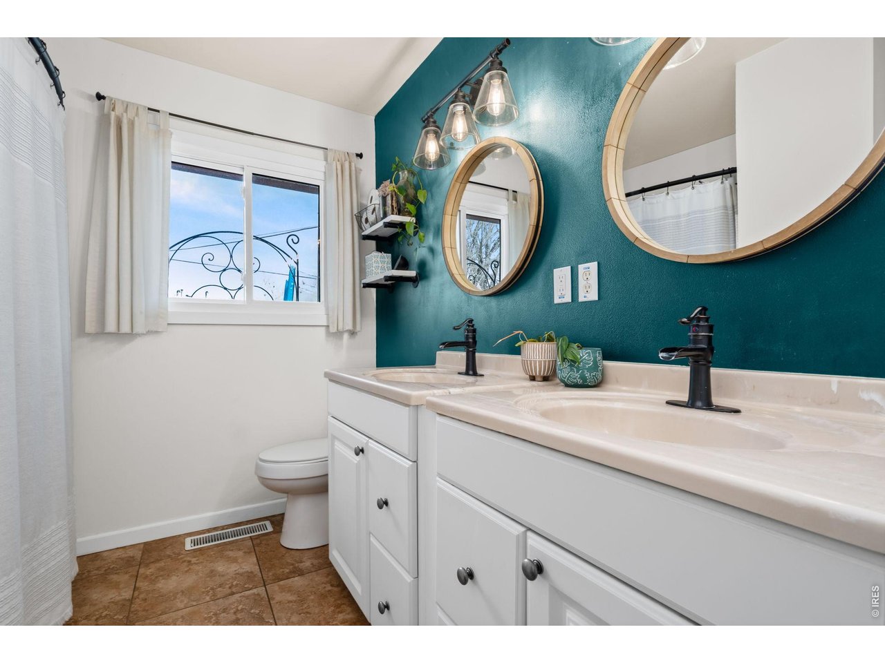 2413 25th Street Road Greeley, CO 80634 - Photo 23 of 42