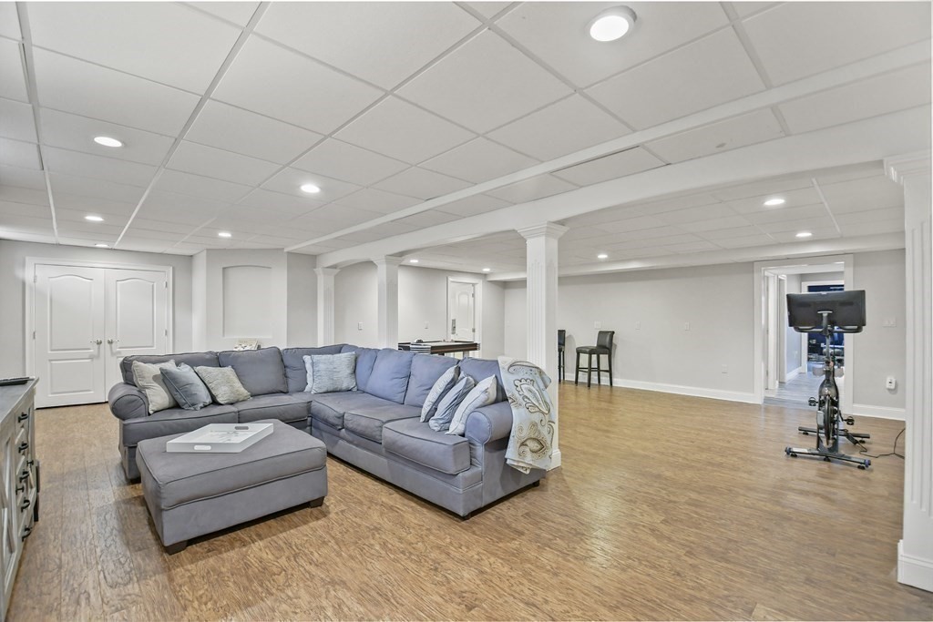 43 Kendall Hill Road Leominster, MA 01453 - Photo 27 of 36