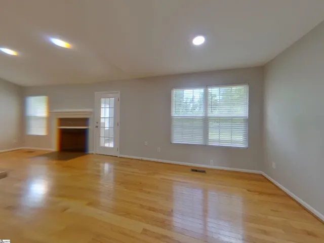 $1,829 | 211 Boxwood Lane, Anderson, SC 29621