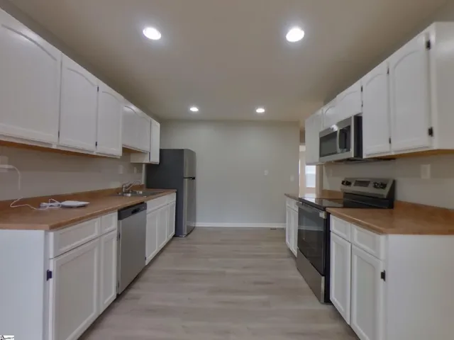 $1,829 | 211 Boxwood Lane, Anderson, SC 29621