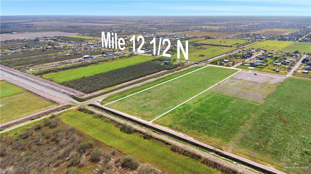 a view of an outdoor space