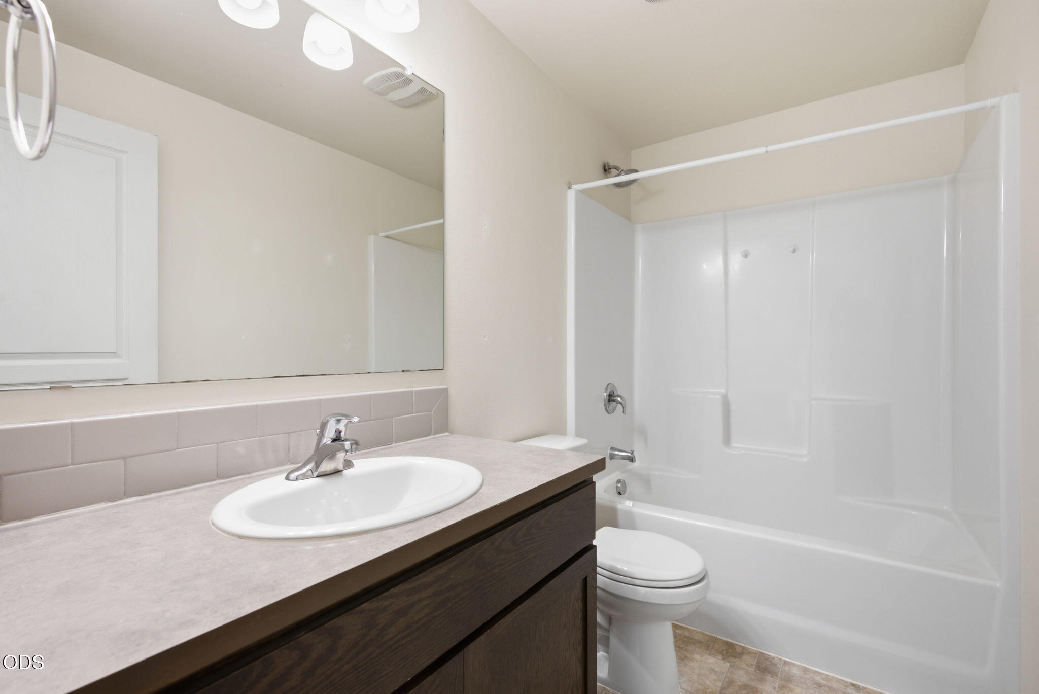 2981 Northeast Roxy Place Bend, OR 97701 - Photo 17 of 41 Gallery Image 17