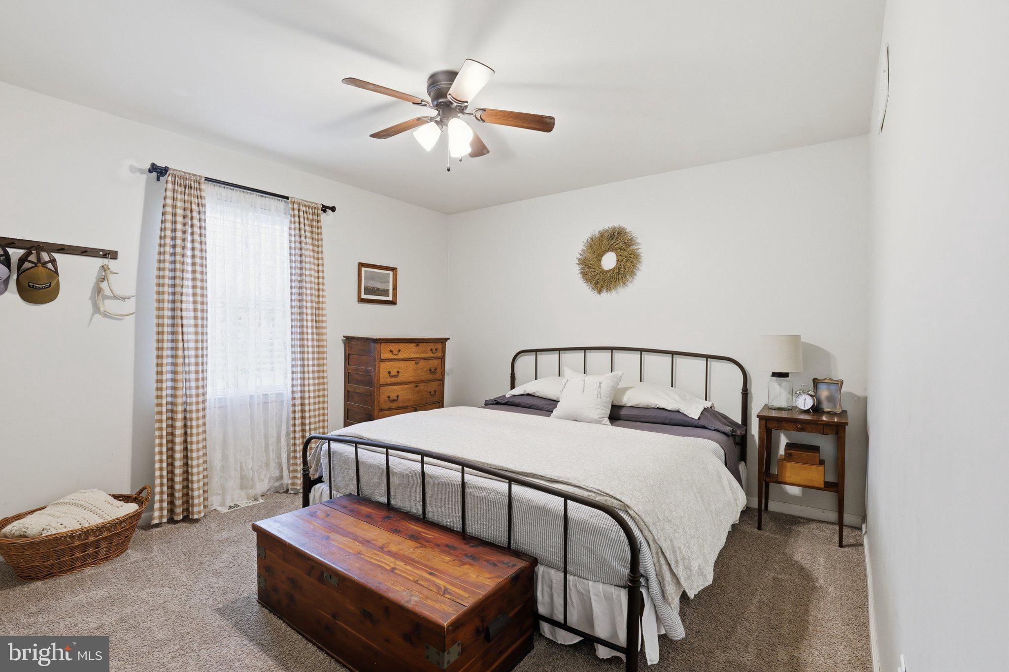 412 Three Bridge Road Newfield, NJ 08344 - Photo 19 of 26 Cozy retreat with natural light.