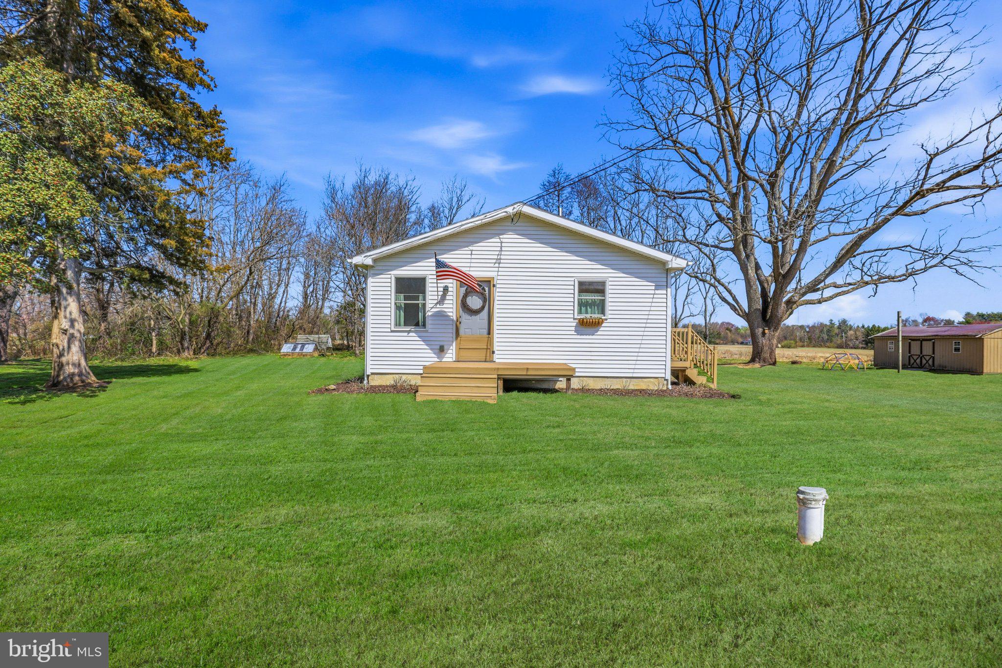 412 Three Bridge Road Newfield, NJ 08344 - Photo 3 of 26 Charming home on lush green grounds.