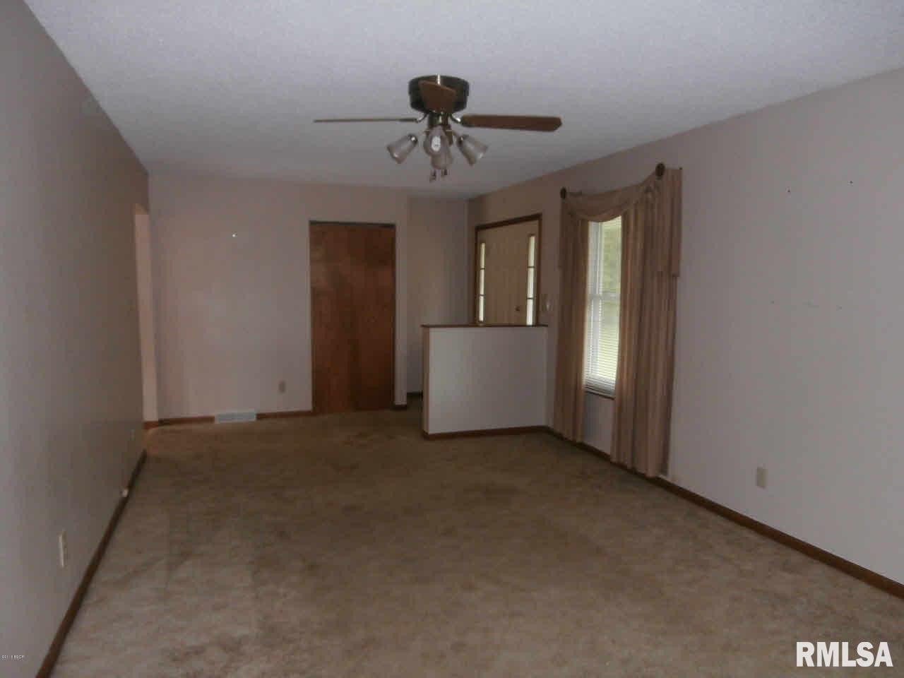11669 Spowart Road West Frankfort, IL 62896 - Photo 16 of 36 Gallery Image 16