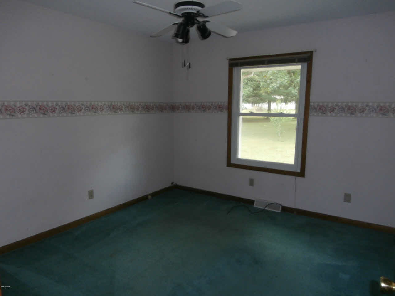 11669 Spowart Road West Frankfort, IL 62896 - Photo 18 of 36 Gallery Image 18
