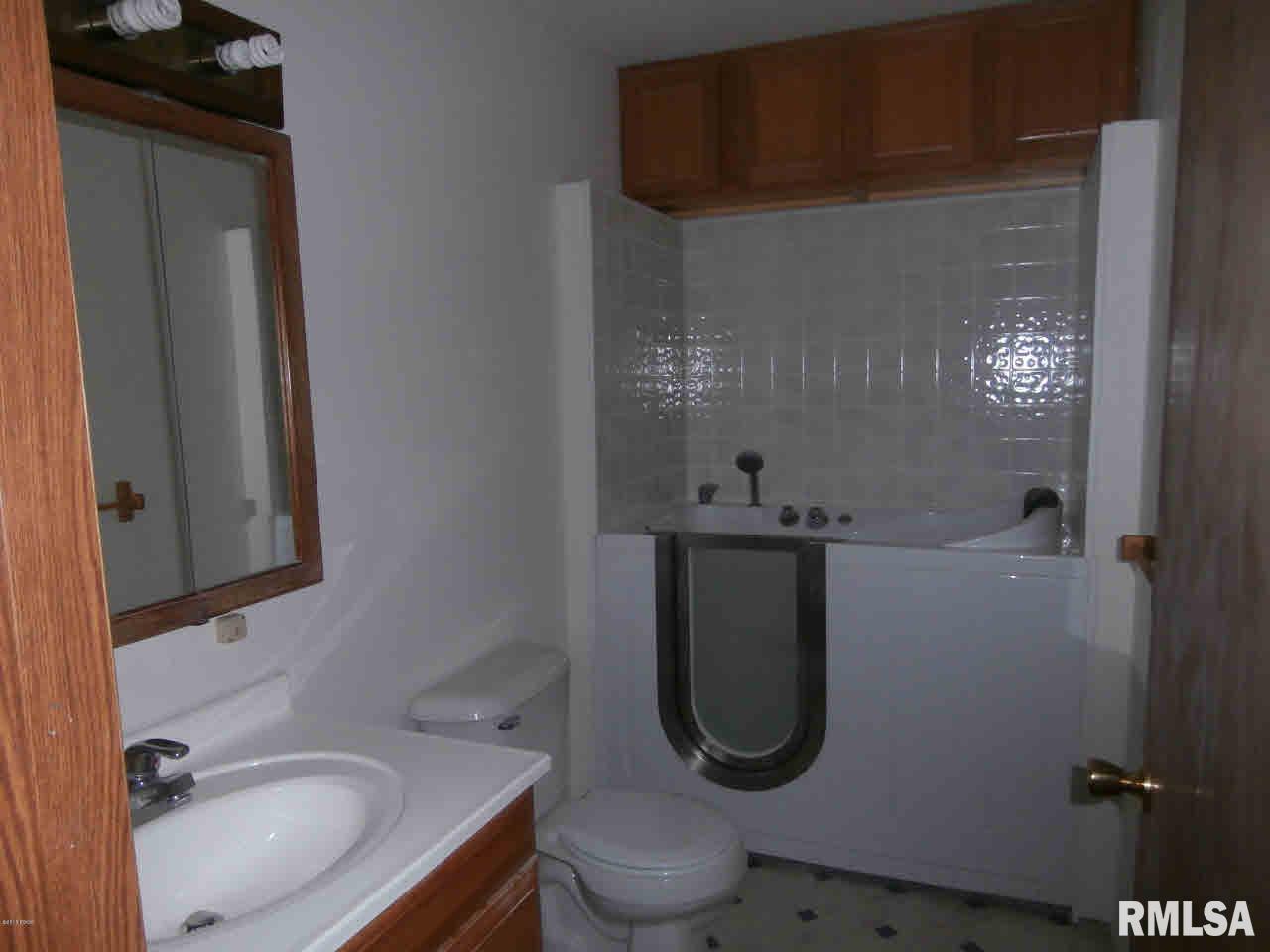 11669 Spowart Road West Frankfort, IL 62896 - Photo 20 of 36 Gallery Image 20