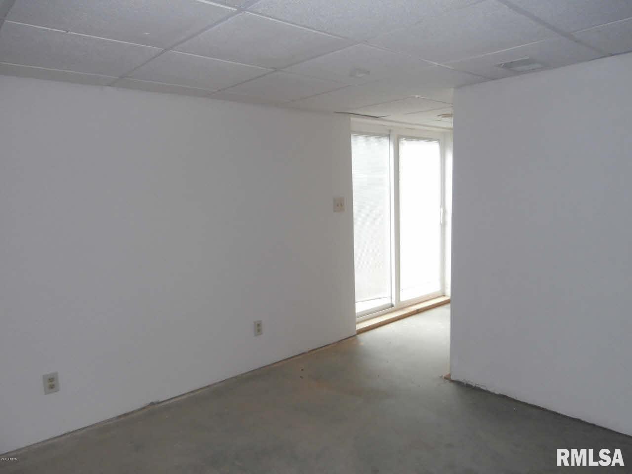 11669 Spowart Road West Frankfort, IL 62896 - Photo 28 of 36 Gallery Image 28