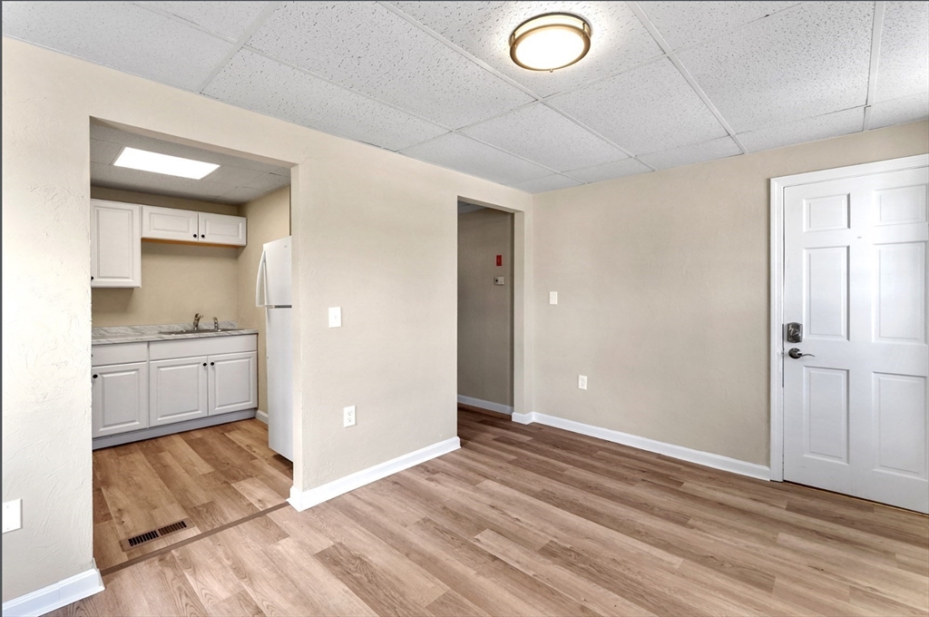 34 Worcester Road Charlton, MA 01507 - Photo 15 of 33 Gallery Image 15