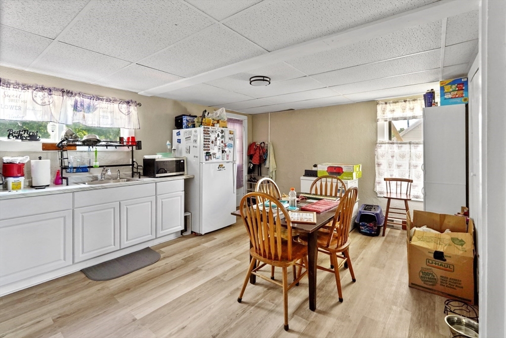 34 Worcester Road Charlton, MA 01507 - Photo 23 of 33 Gallery Image 23
