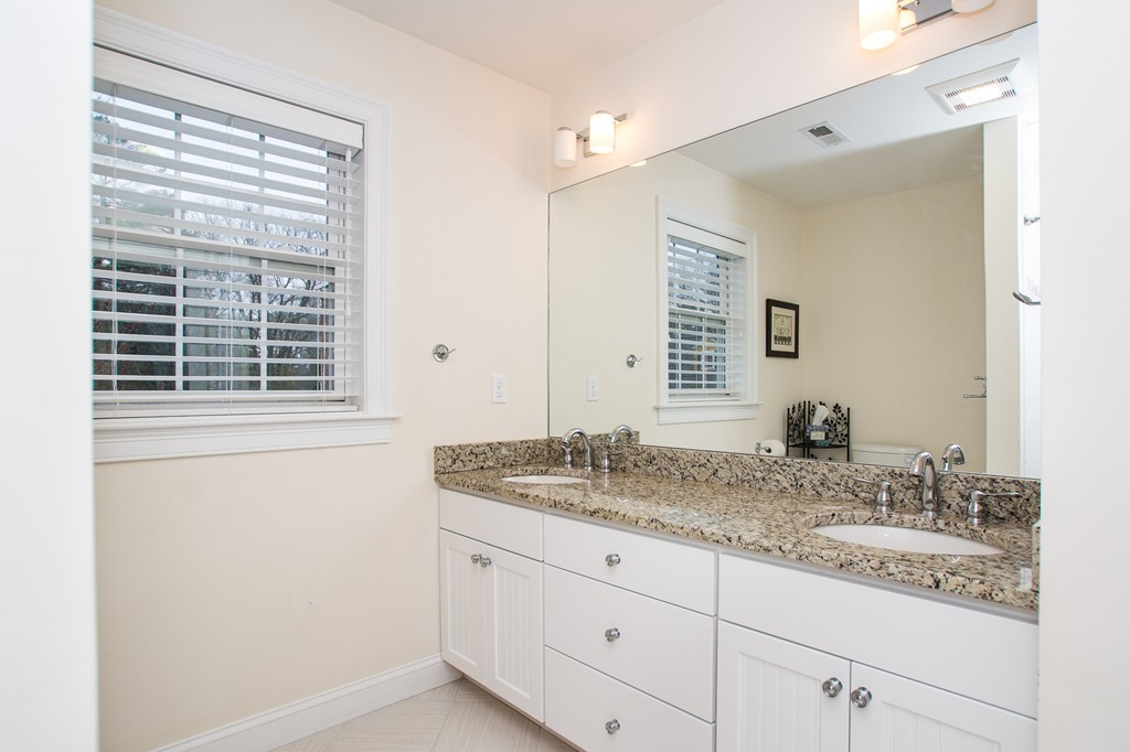 73 Edgemoor Avenue Wellesley, MA 02482 - Photo 20 of 30