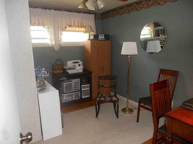 4698 Ridgewood Road East Springfield, OH 45503 - Photo 8 of 25